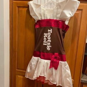 Adorable and unique girls Tootsie Roll dress with accessories!